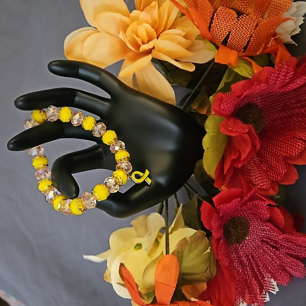 NWOT Yellow Ribbon Charm Stretch Bracelet Size 7  -  1001